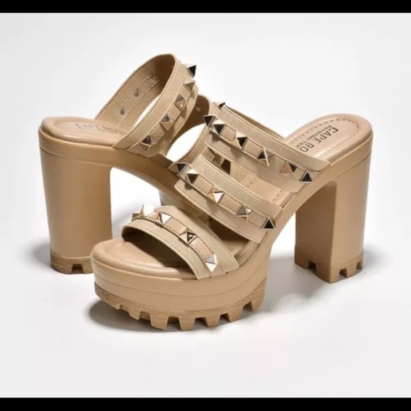 Cape Robbin Tinley Women's Spiky Platform Chunky Heels, Block Heel Size 9 - Picture 1 of 6